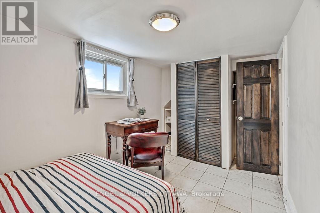 477 Booth Street, Ottawa, ON - Indoor Photo Showing Bedroom