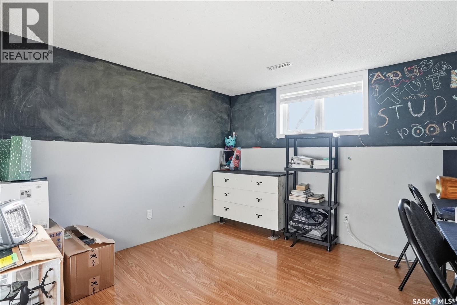 454 Konihowski Road, Saskatoon, SK - Indoor