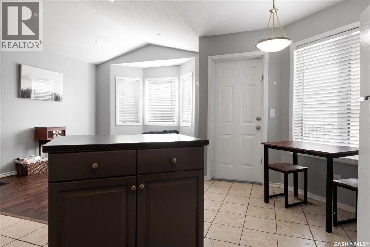 4044 Buckingham Drive E, Regina, SK - Indoor Photo Showing Other Room