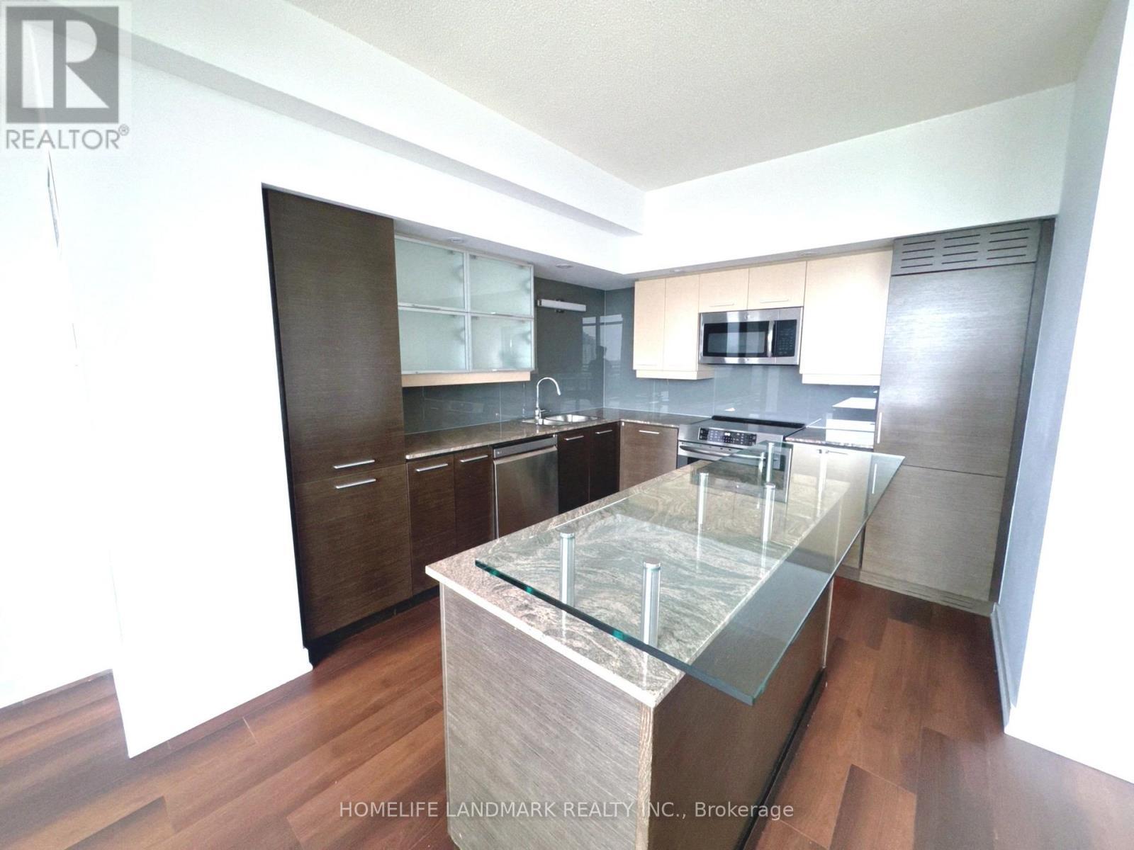 833 - 8 Telegram Mews, Toronto, ON - Indoor Photo Showing Kitchen