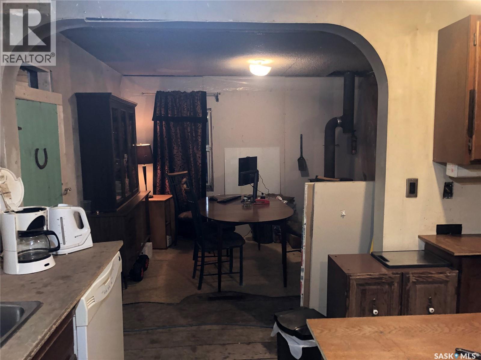 121 5Th Street, Bladworth, SK - Indoor Photo Showing Kitchen