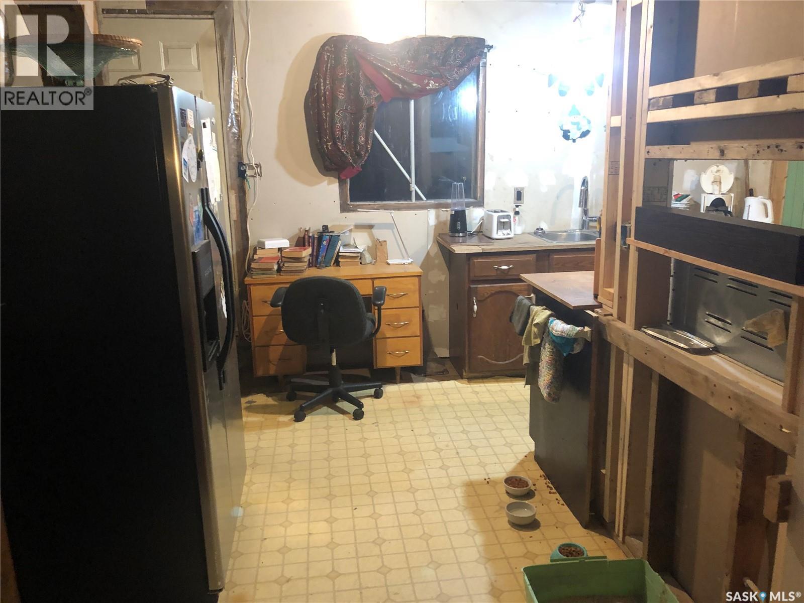 121 5Th Street, Bladworth, SK - Indoor