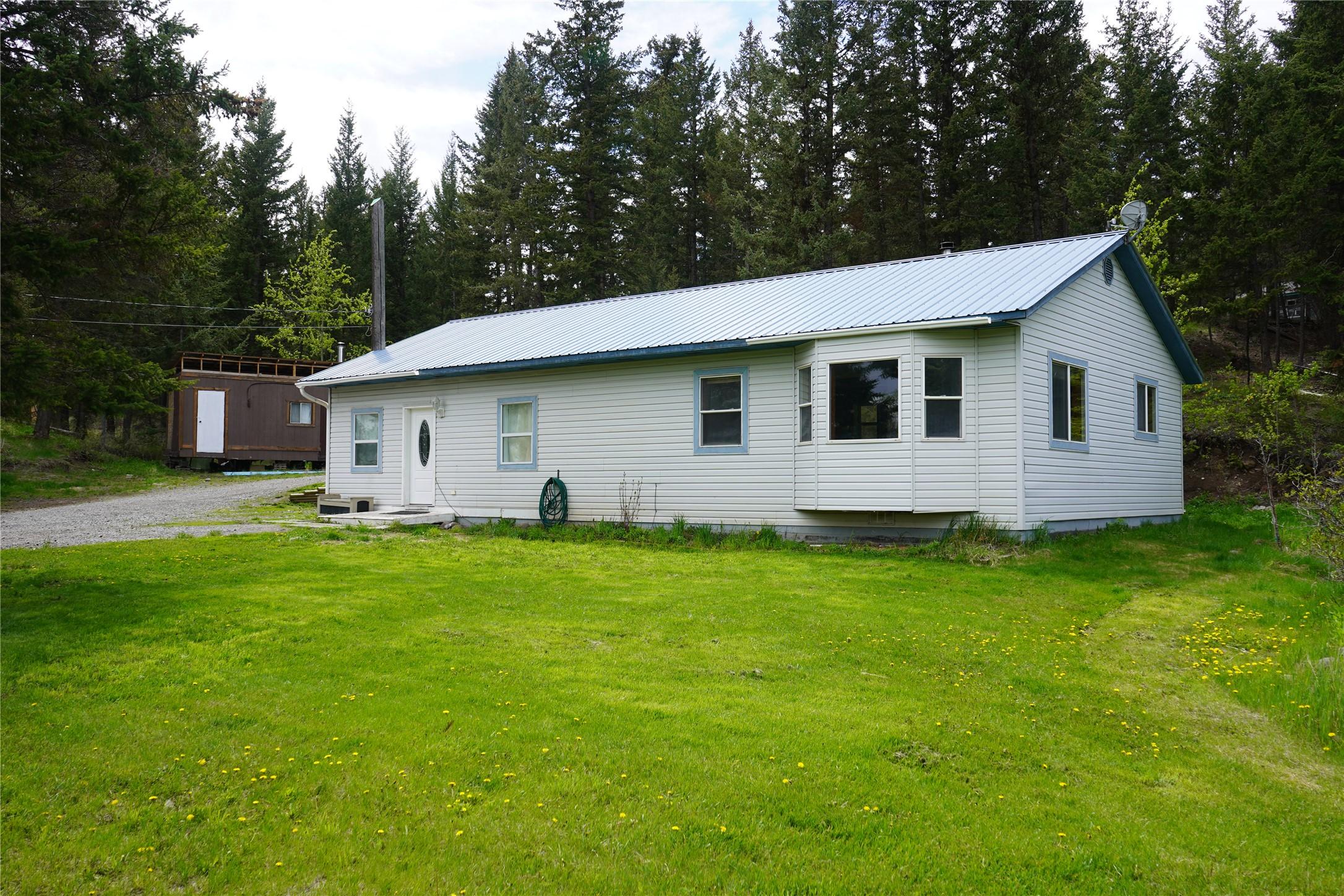 1741 Chasm Road, Clinton, BC - Outdoor
