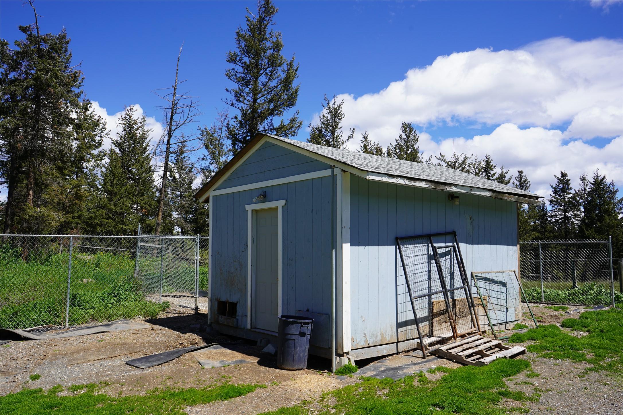 1741 Chasm Road, Clinton, BC - Outdoor