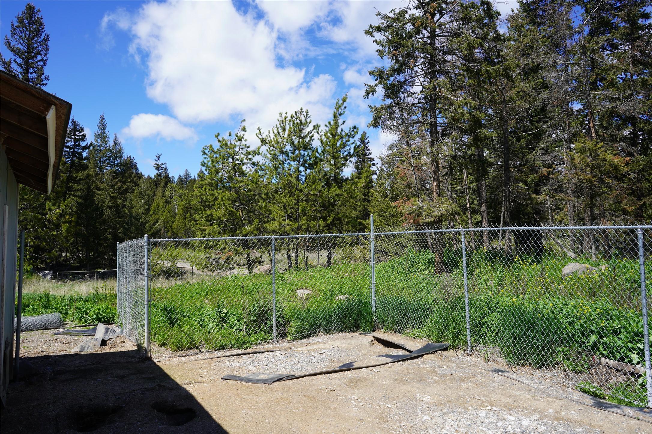 1741 Chasm Road, Clinton, BC - Outdoor