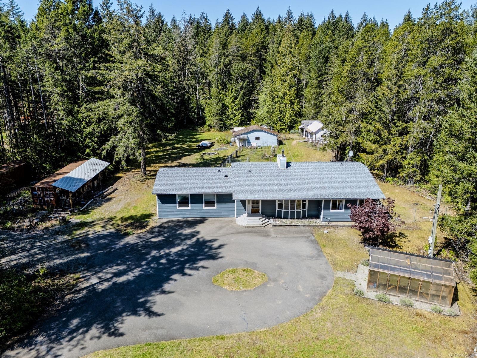 520 Corcan Rd, Qualicum Beach, BC