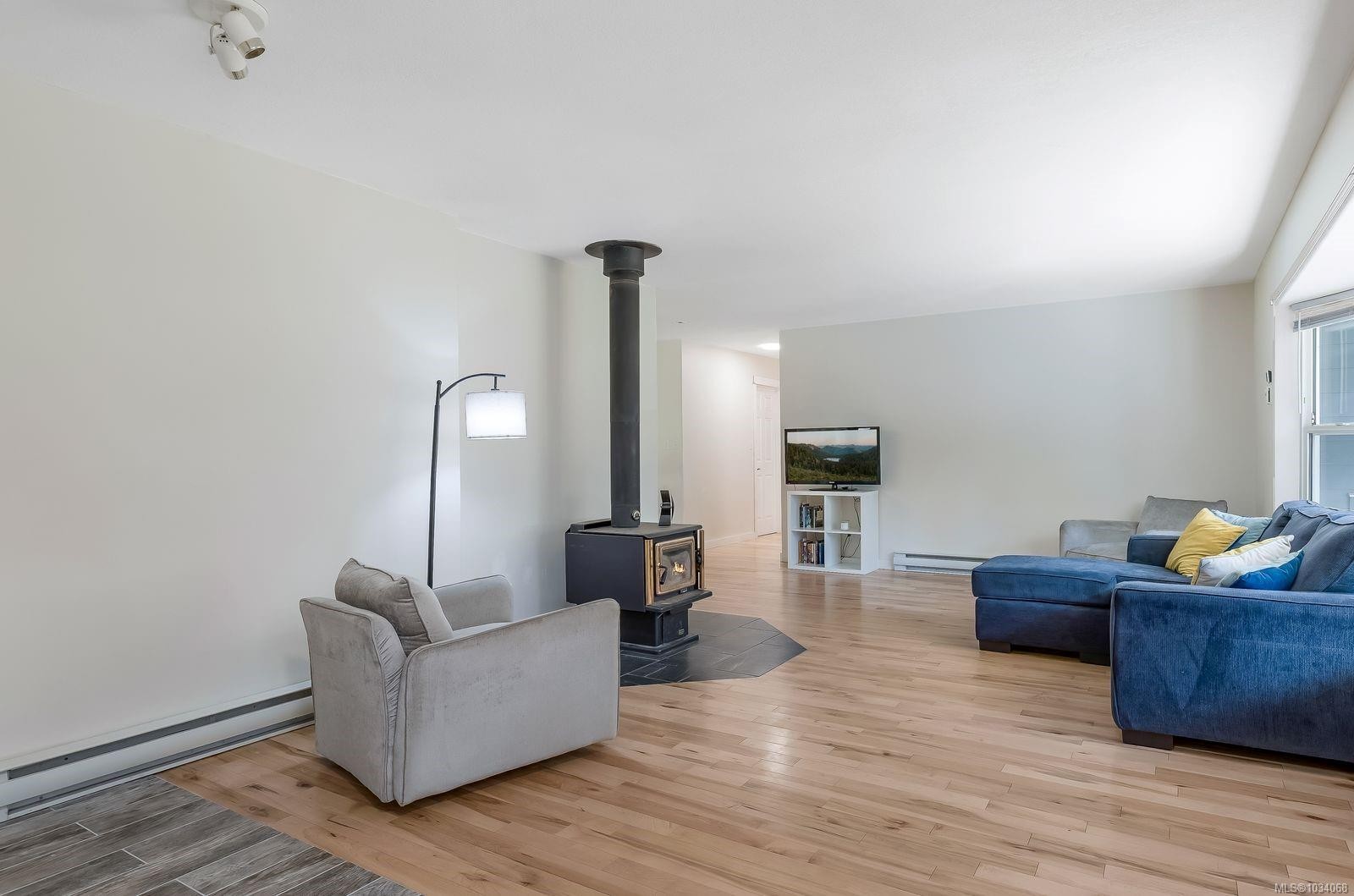 520 Corcan Rd, Qualicum Beach, BC