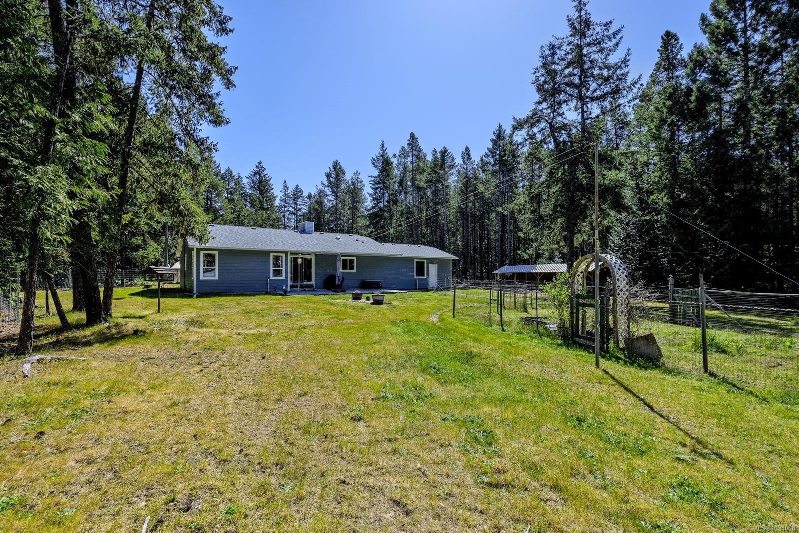 520 Corcan Rd, Qualicum Beach, BC