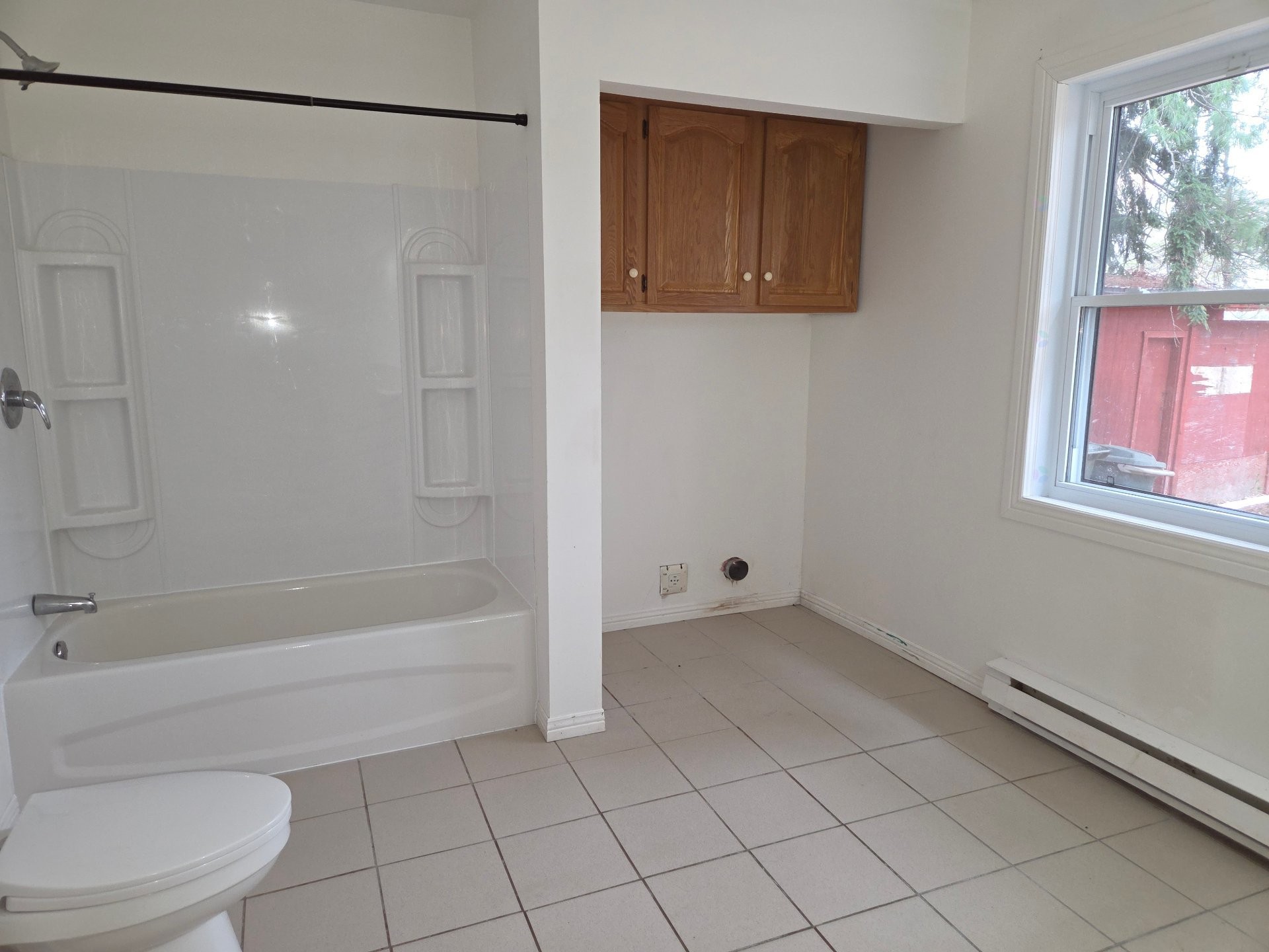 Bathroom - 40 Rue Des Cerisiers, Notre-Dame-Du-Mont-Carmel, QC - Indoor Photo Showing Bathroom