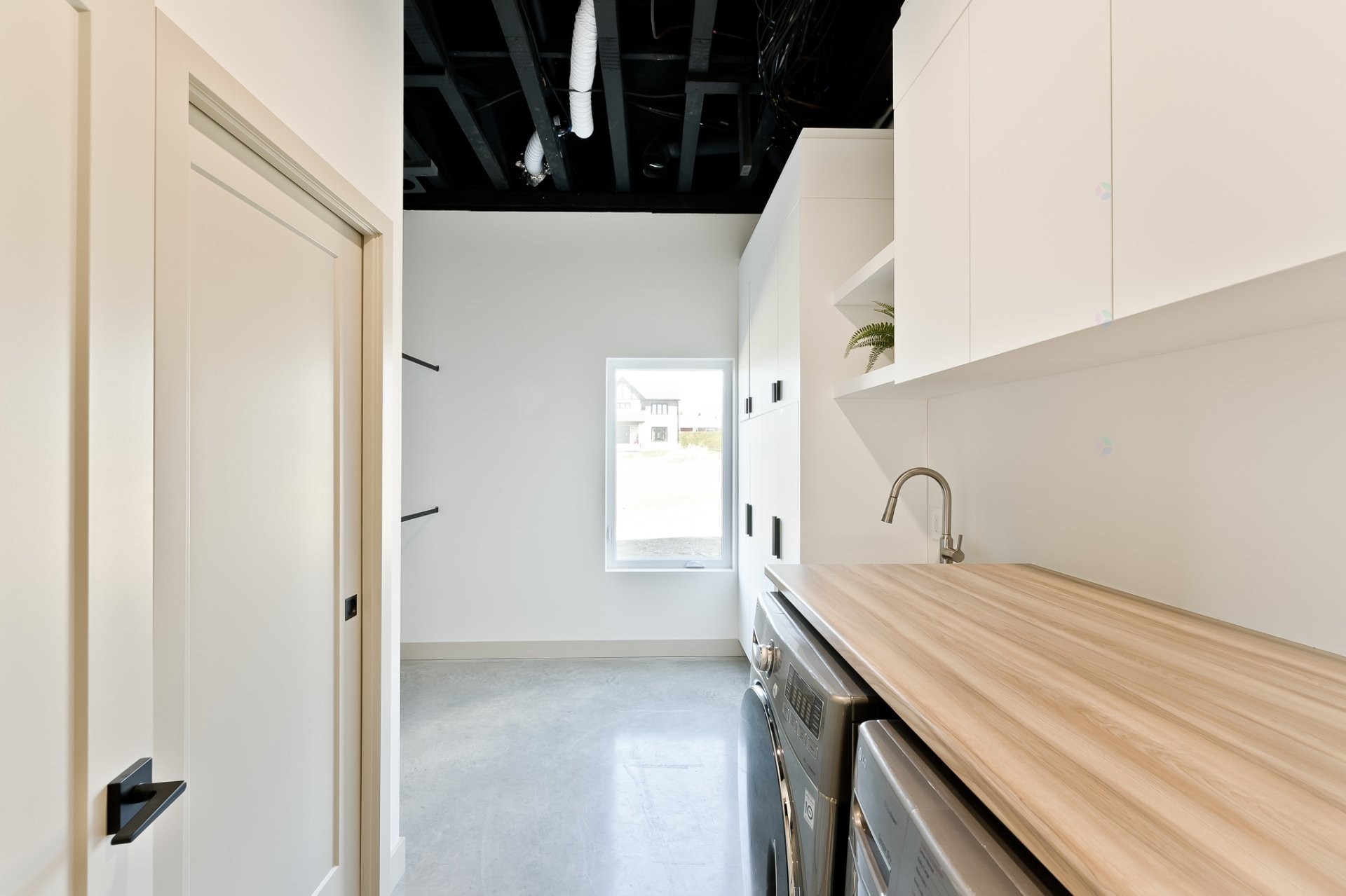 Laundry - 22 Rue Denise, Compton, QC - Indoor Photo Showing Laundry Room
