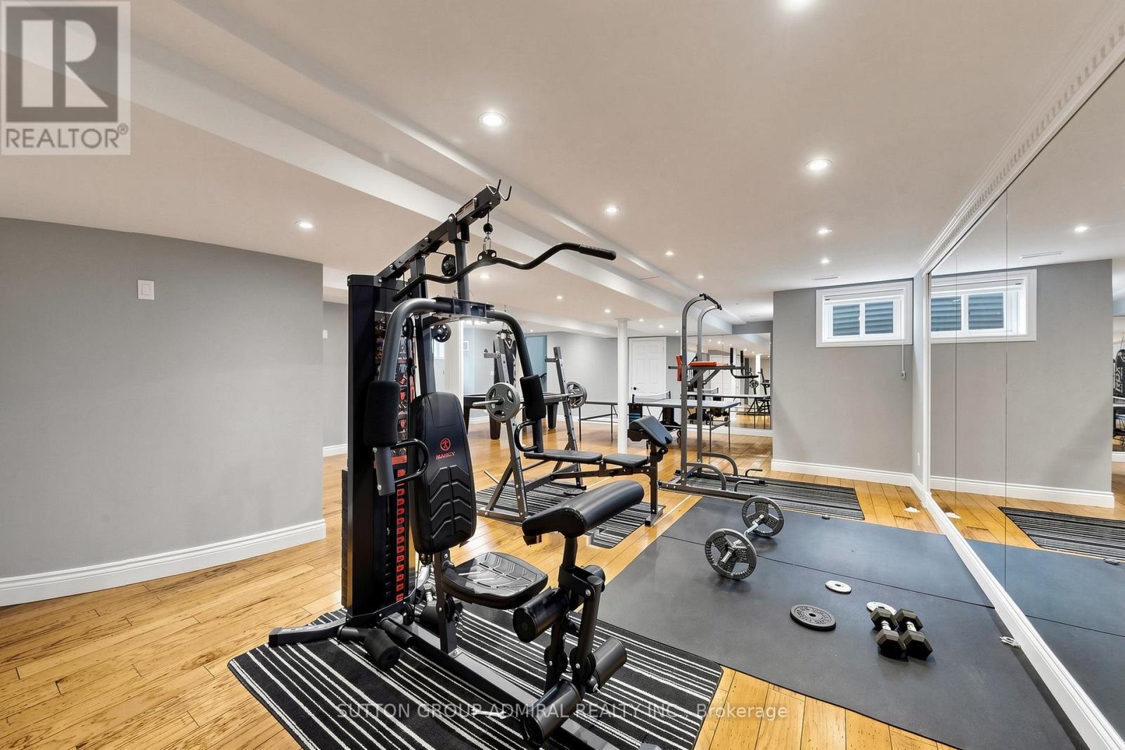 2 Gilbert Drive, Aurora, ON - Indoor Photo Showing Gym Room
