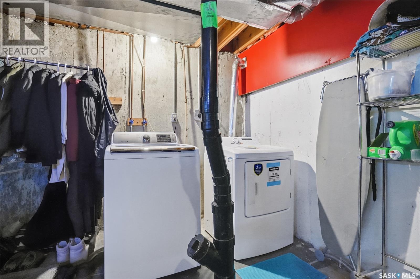 7 Killarney Way, Regina, SK - Indoor