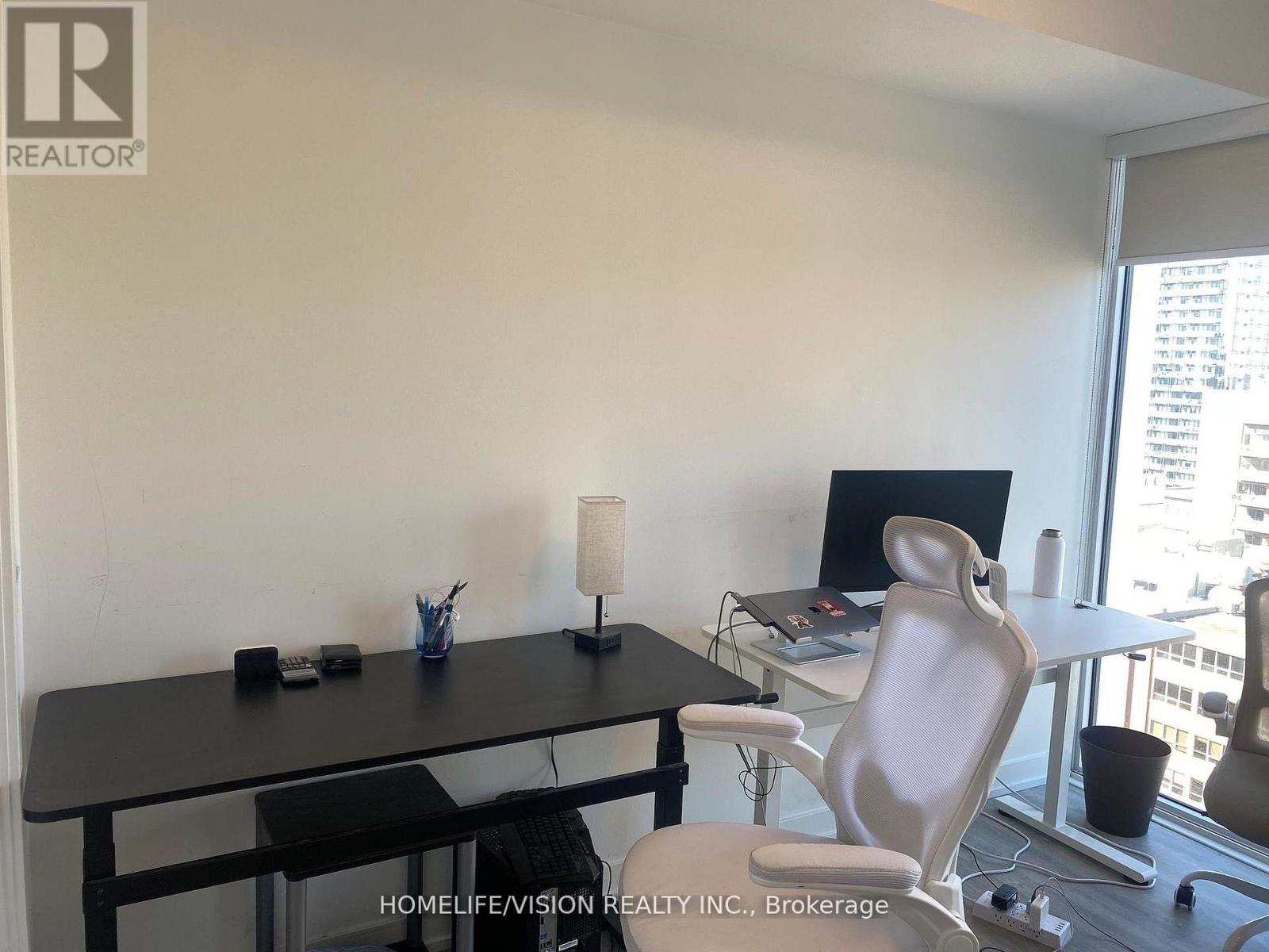 1418 - 158 Front Street E, Toronto, ON - Indoor Photo Showing Office