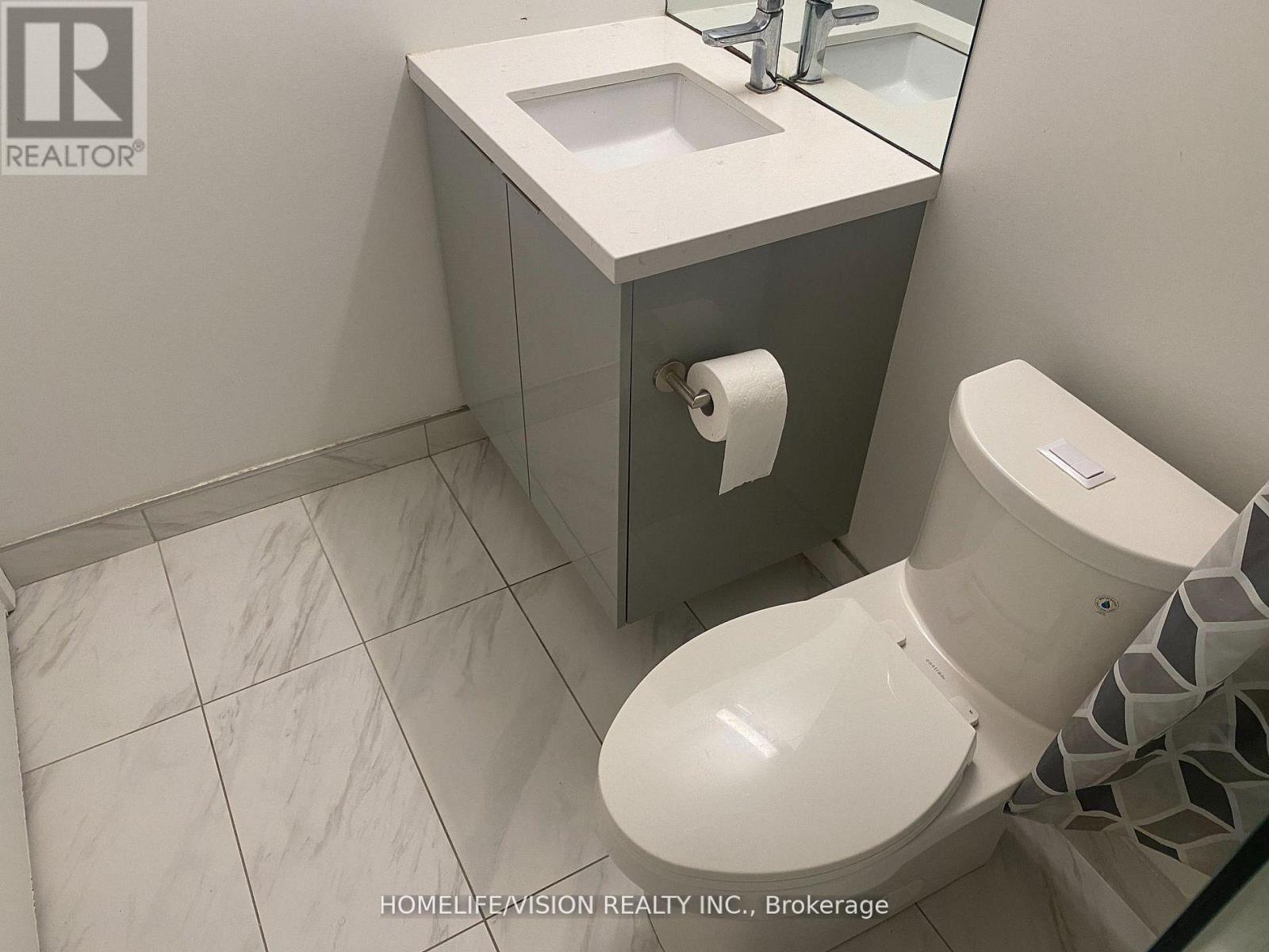 1418 - 158 Front Street E, Toronto, ON - Indoor Photo Showing Bathroom