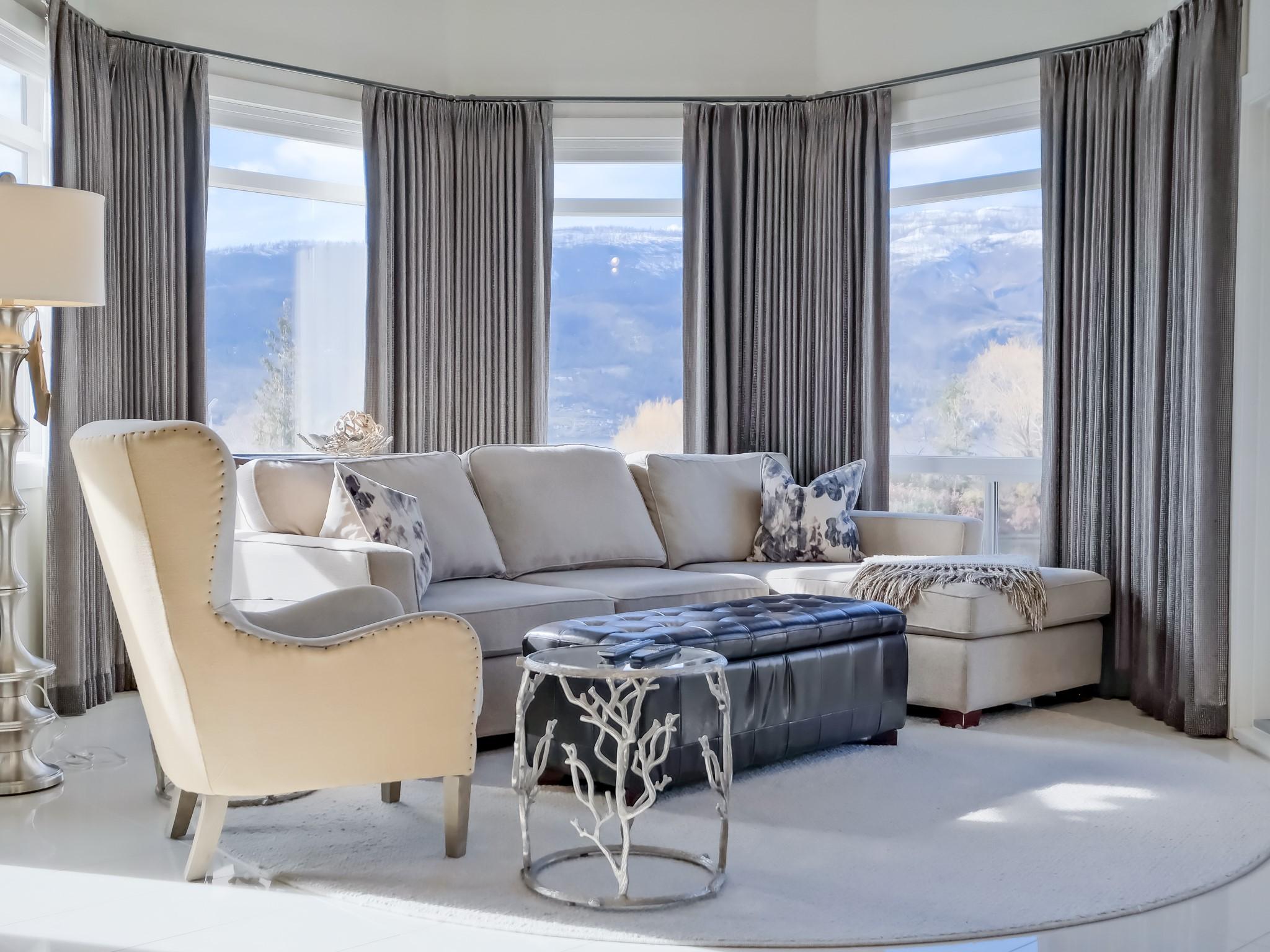221-1088 Sunset Drive, Kelowna, BC - Indoor
