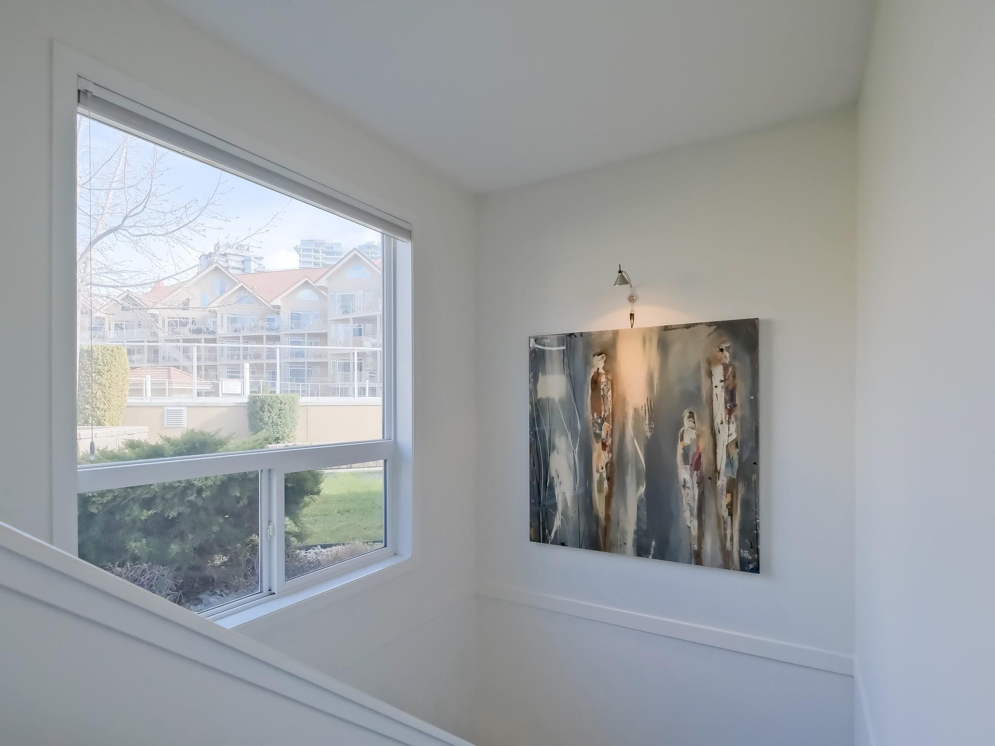 221-1088 Sunset Drive, Kelowna, BC - Indoor Photo Showing Other Room