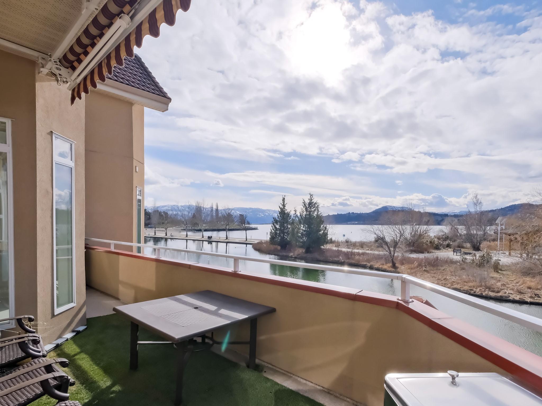 221-1088 Sunset Drive, Kelowna, BC - Outdoor With View