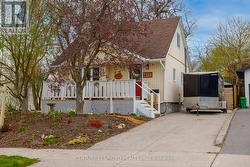 617 SIMMONS AVENUE Peterborough (Ashburnham Ward 4), ON K9H 2B8