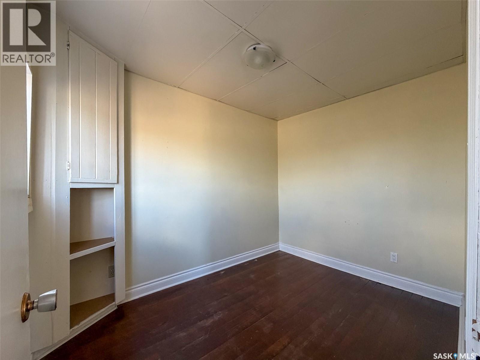 225 1St Avenue W, Frontier, SK - Indoor Photo Showing Other Room