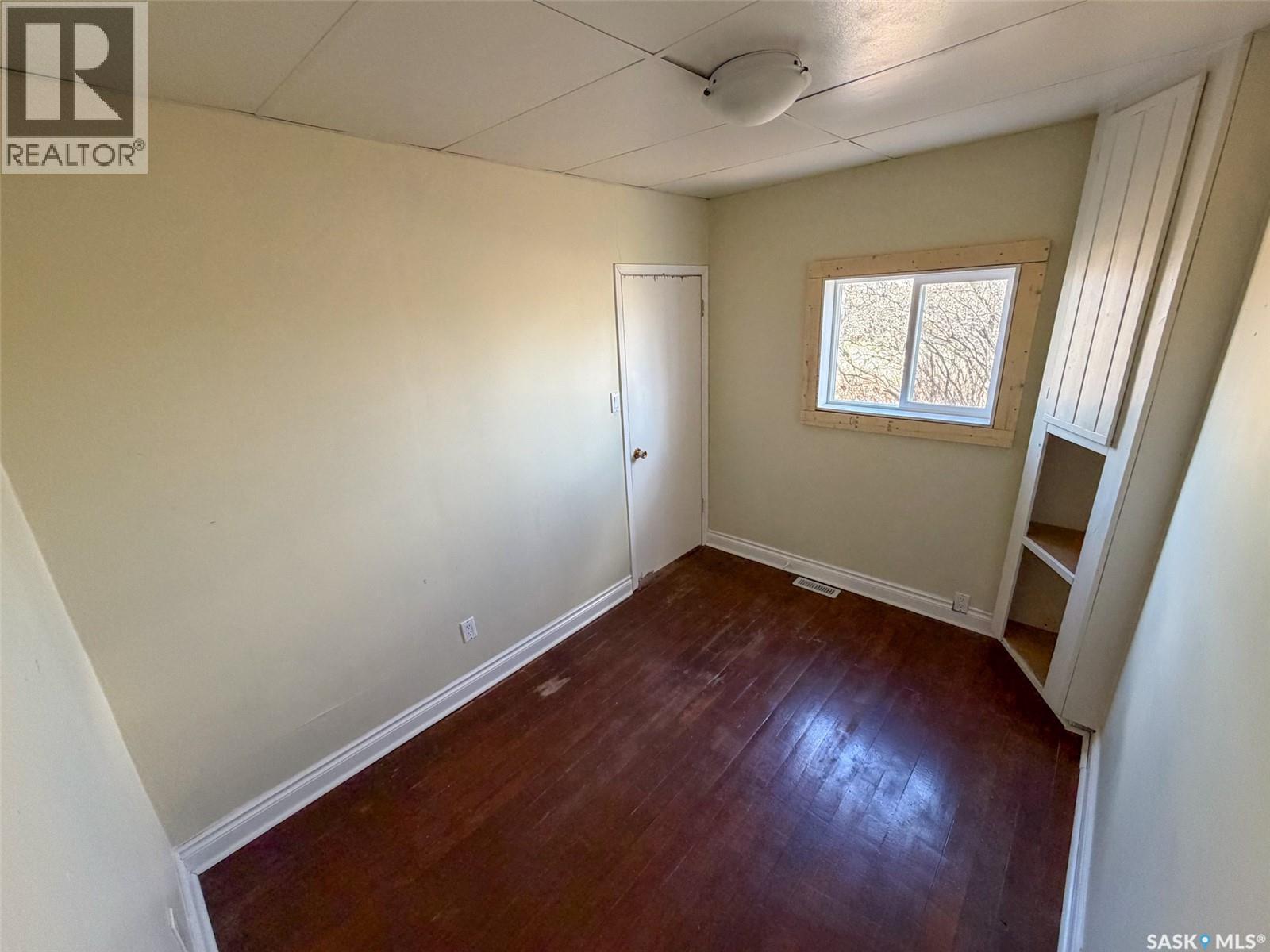225 1St Avenue W, Frontier, SK - Indoor Photo Showing Other Room