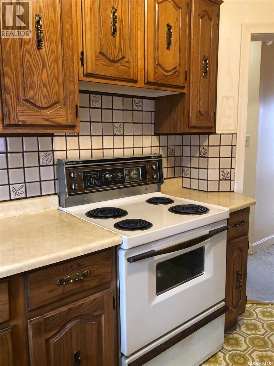 309 Fifth Avenue E, Canora, SK - Indoor Photo Showing Kitchen