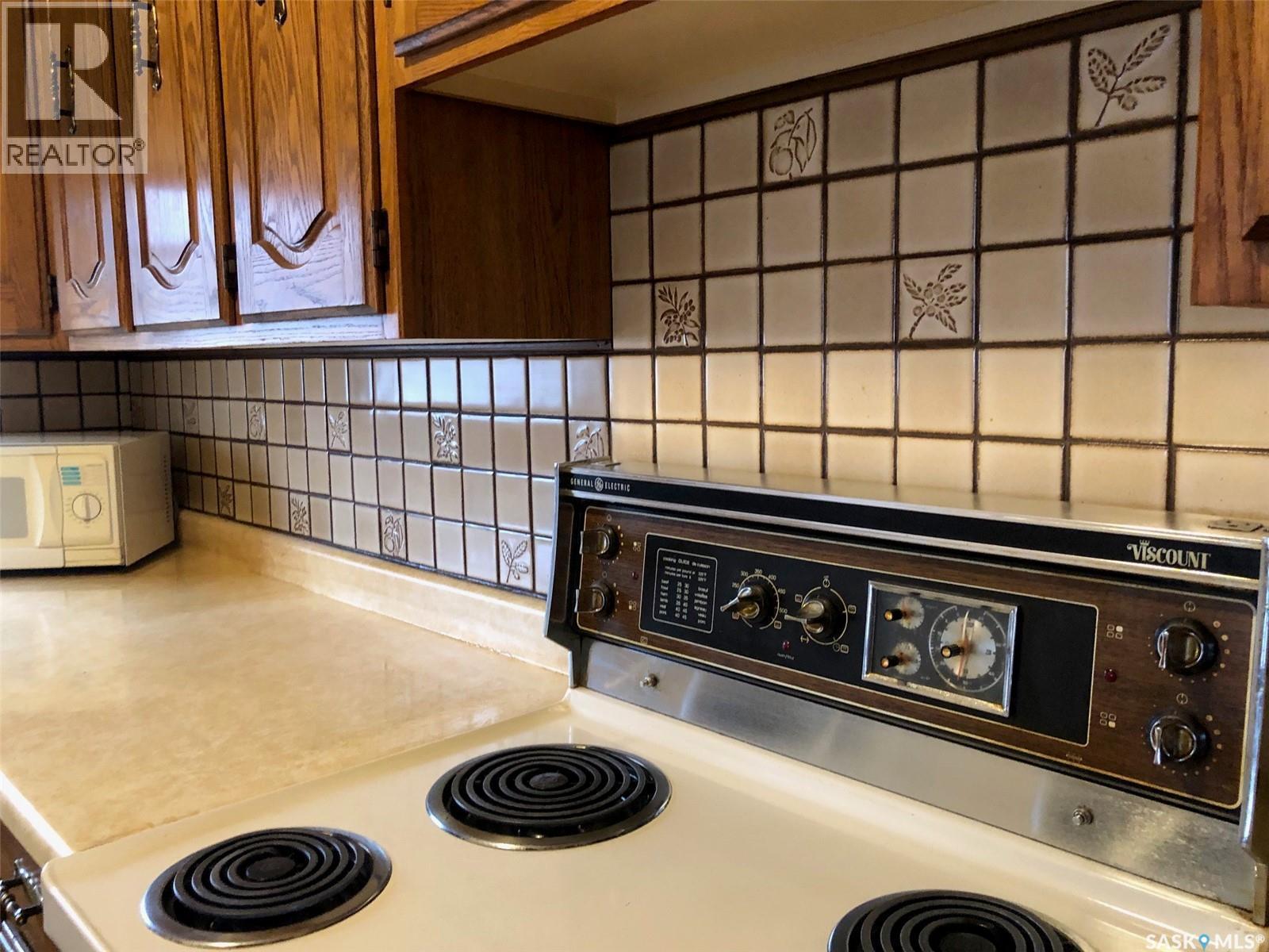 309 Fifth Avenue E, Canora, SK - Indoor Photo Showing Kitchen