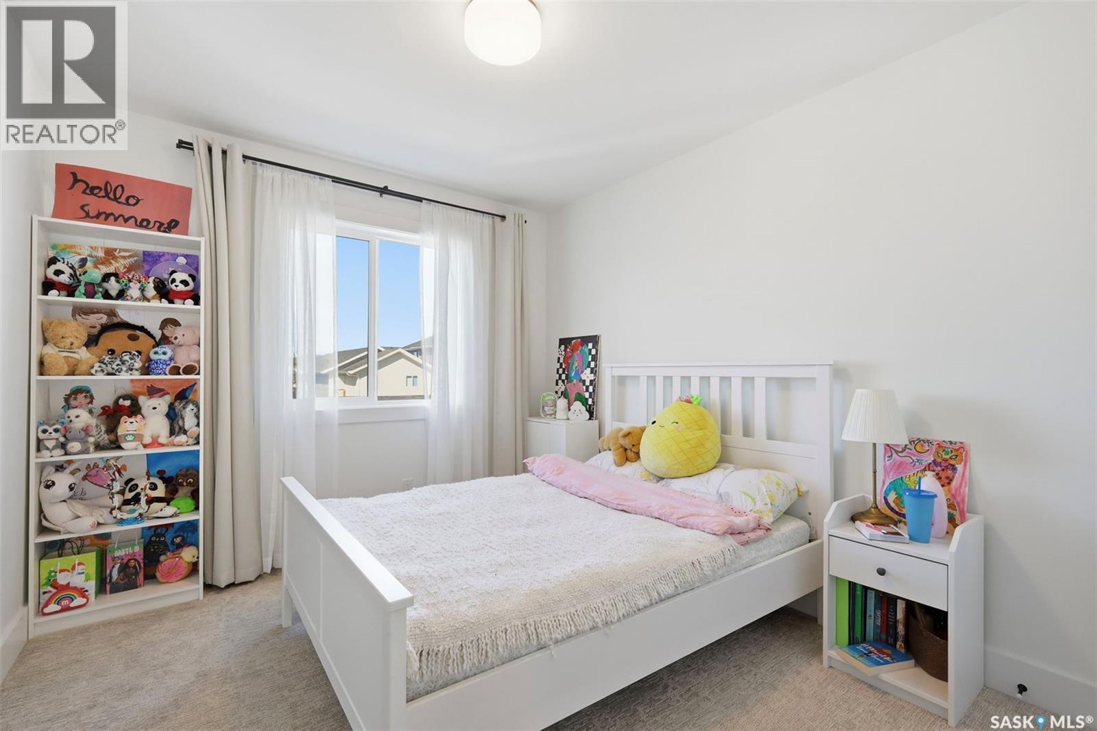 165 Rosewood Boulevard E, Saskatoon, SK - Indoor Photo Showing Bedroom