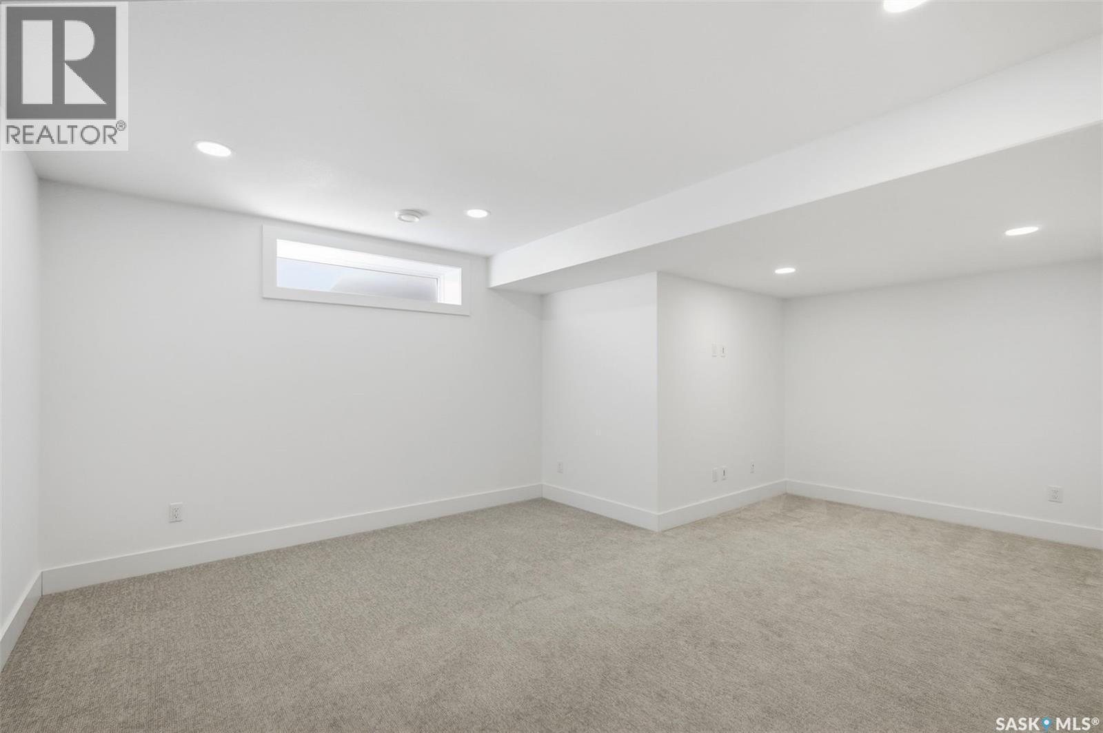 165 Rosewood Boulevard E, Saskatoon, SK - Indoor