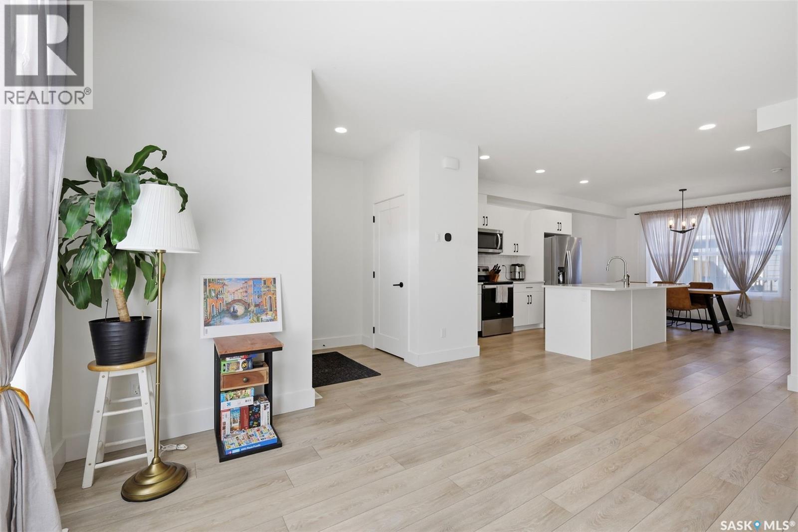 165 Rosewood Boulevard E, Saskatoon, SK - Indoor