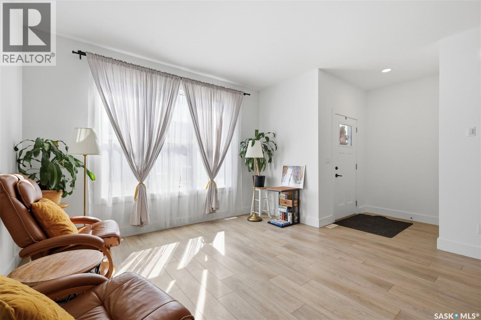 165 Rosewood Boulevard E, Saskatoon, SK - Indoor