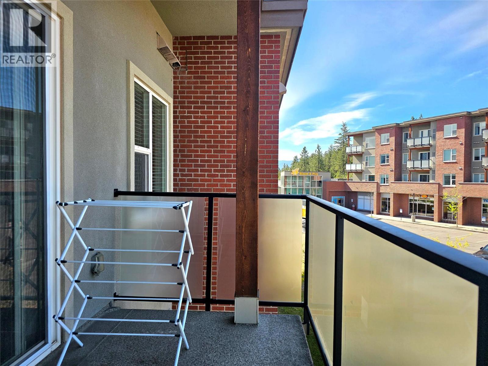 985 Academy Way Unit# 310, Kelowna, BC - Outdoor With Exterior