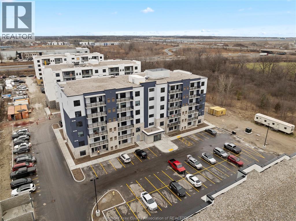 3320 Stella Unit# 611, Windsor, ON - Outdoor