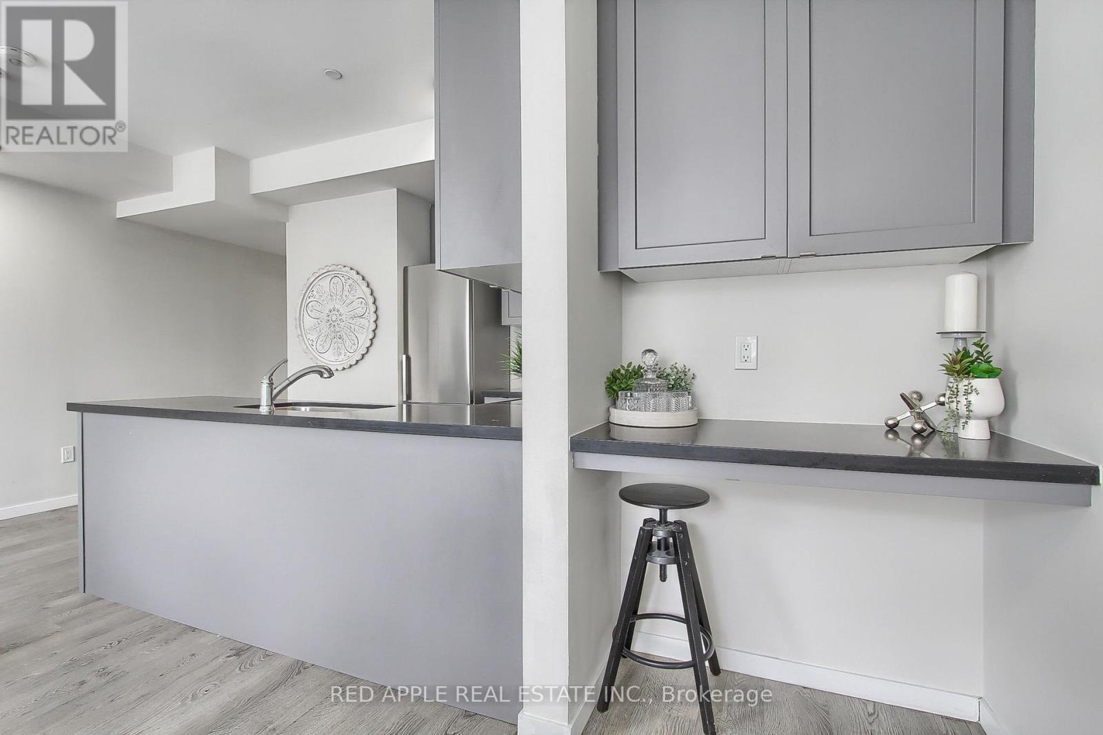 110 - 600 Alex Gardner Circle, Aurora, ON - Indoor