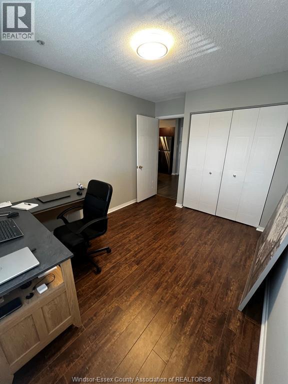 3160 Wildwood Unit# 320, Windsor, ON - Indoor
