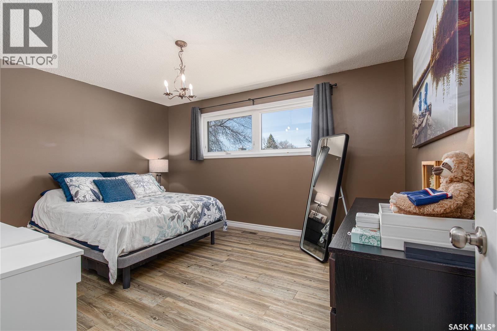 1267 Maybery Crescent, Moose Jaw, SK - Indoor Photo Showing Bedroom