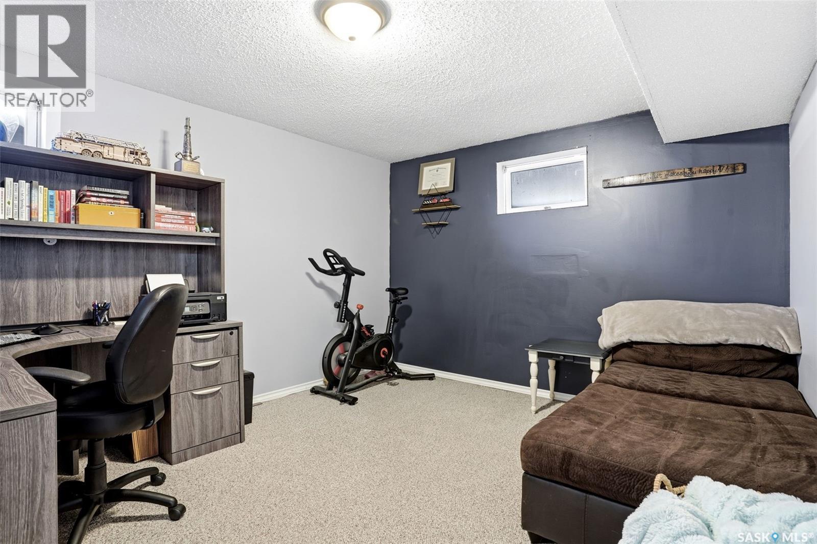 230 Prairie Avenue, Briercrest, SK - Indoor