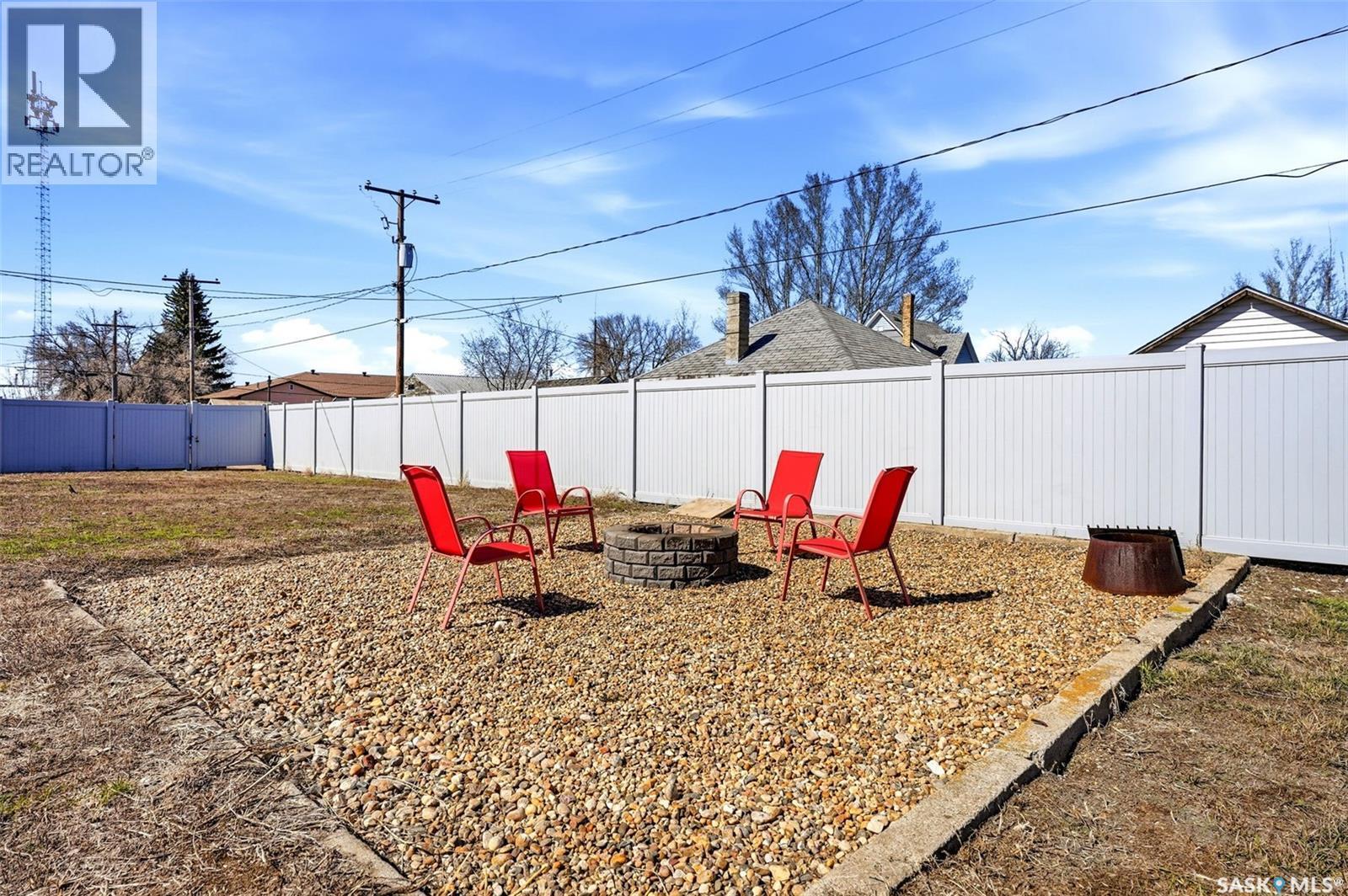 230 Prairie Avenue, Briercrest, SK - Outdoor