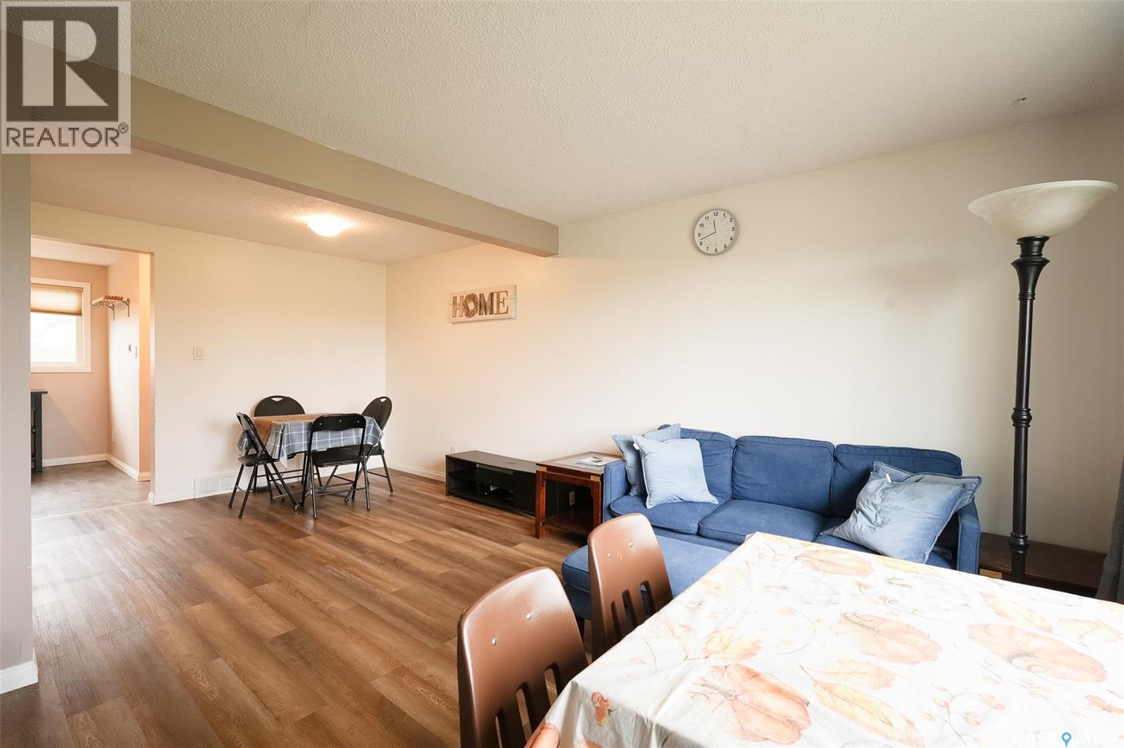 91 Mackenzie Way, Regina, SK - Indoor Photo Showing Dining Room
