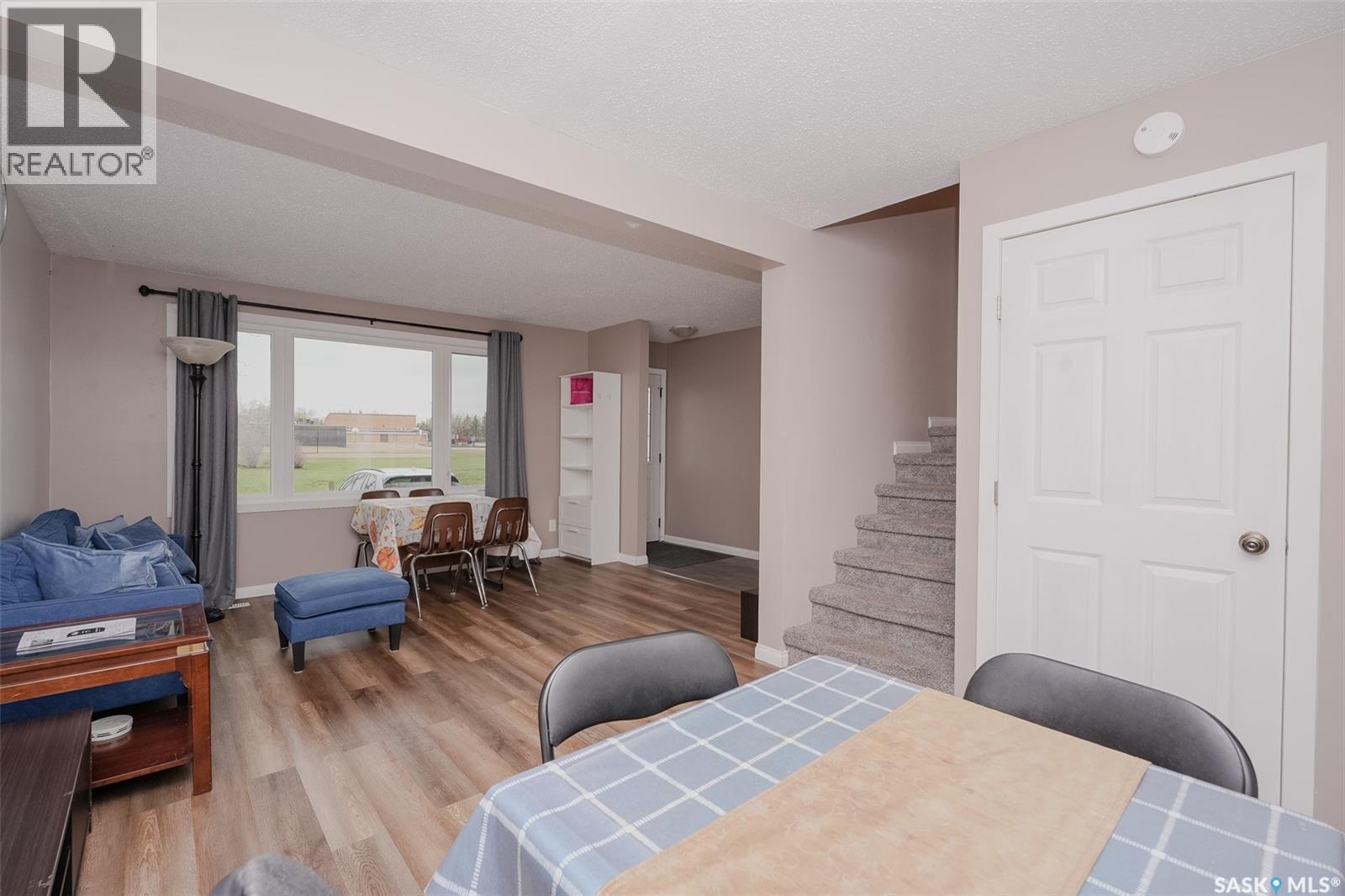 91 Mackenzie Way, Regina, SK - Indoor