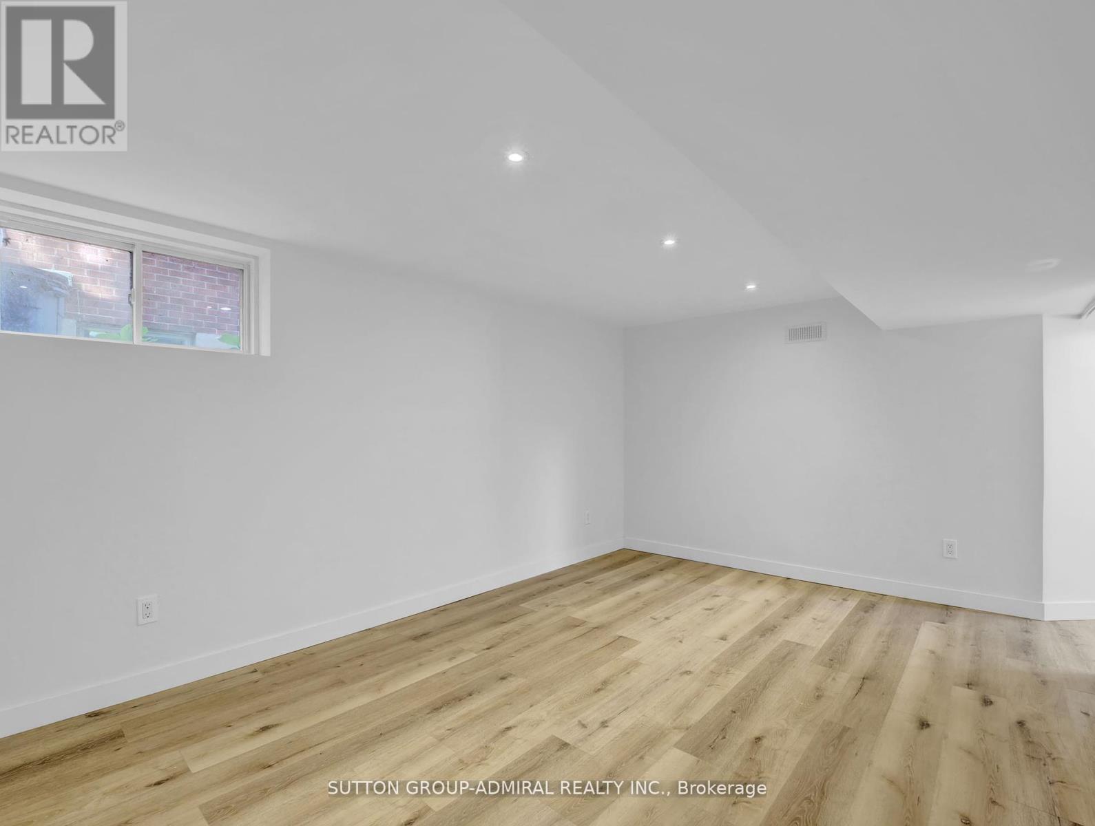 365 Beach Boulevard, Hamilton, ON - Indoor Photo Showing Other Room