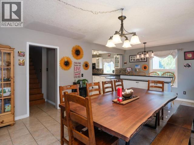2001 Centennial Street, Whitehorse, YT - Indoor Photo Showing Dining Room