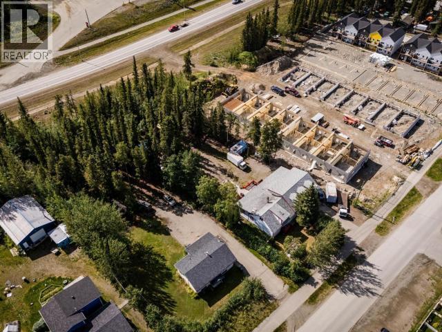 2001 Centennial Street, Whitehorse, YT - Outdoor With View