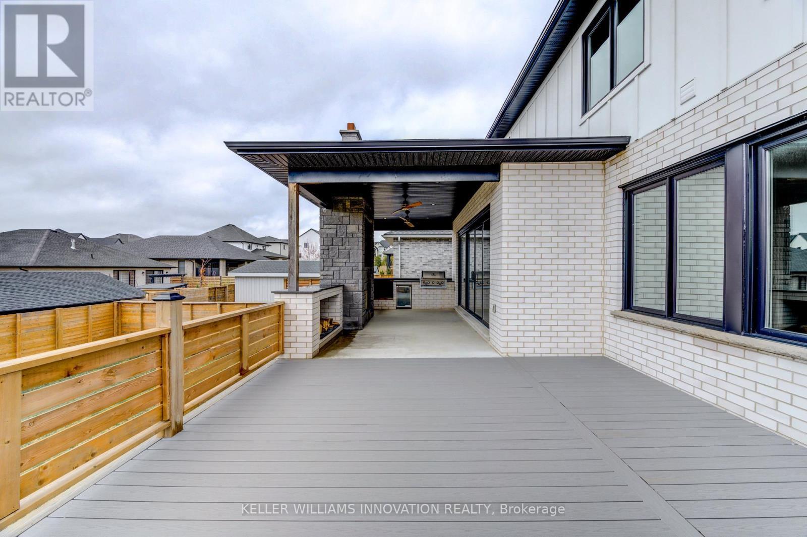 8 Edgeview Crescent W, Middlesex Centre, ON - Outdoor With Exterior