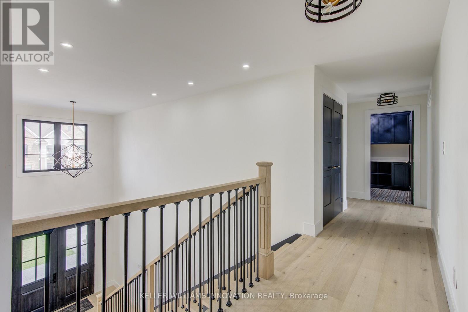 8 Edgeview Crescent W, Middlesex Centre, ON - Indoor Photo Showing Other Room