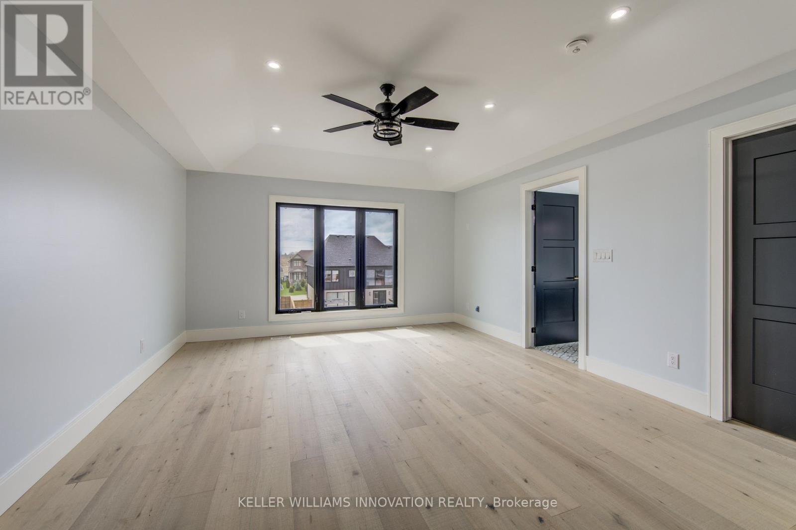 8 Edgeview Crescent W, Middlesex Centre, ON - Indoor