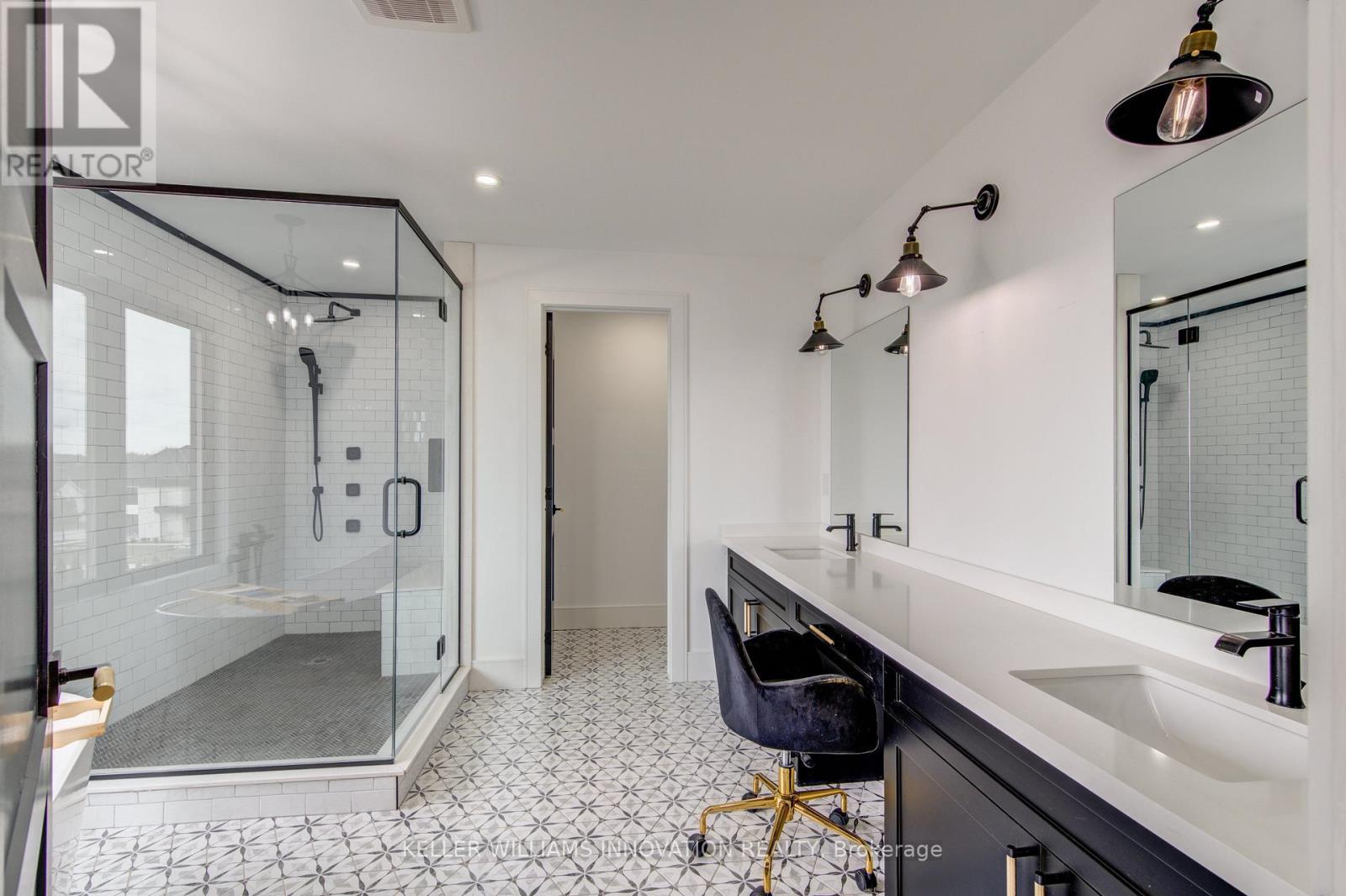 8 Edgeview Crescent W, Middlesex Centre, ON - Indoor