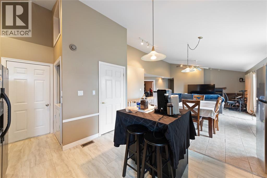 1970 Orchard Avenue, Sarnia, ON - Indoor