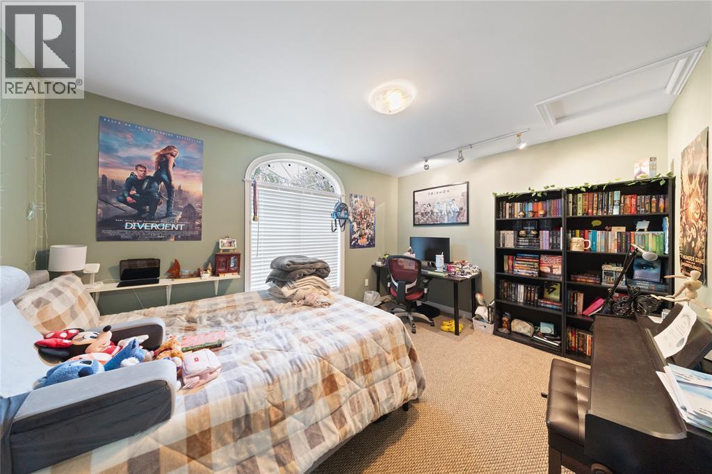 1970 Orchard Avenue, Sarnia, ON - Indoor Photo Showing Bedroom