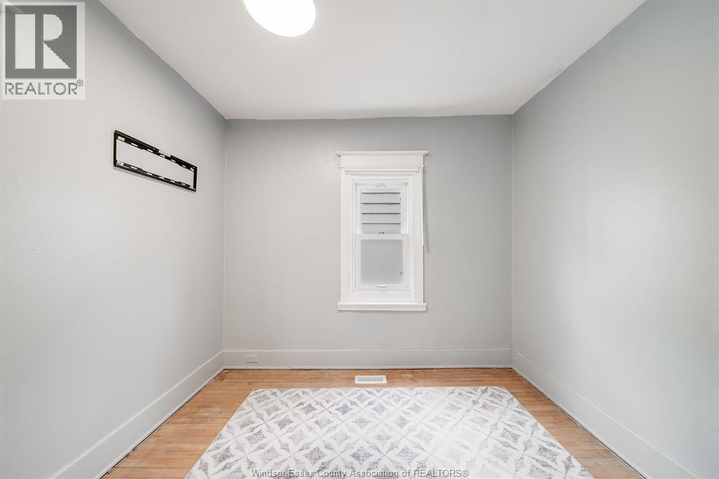 3574 Bloomfield Rd., Windsor, ON - Indoor