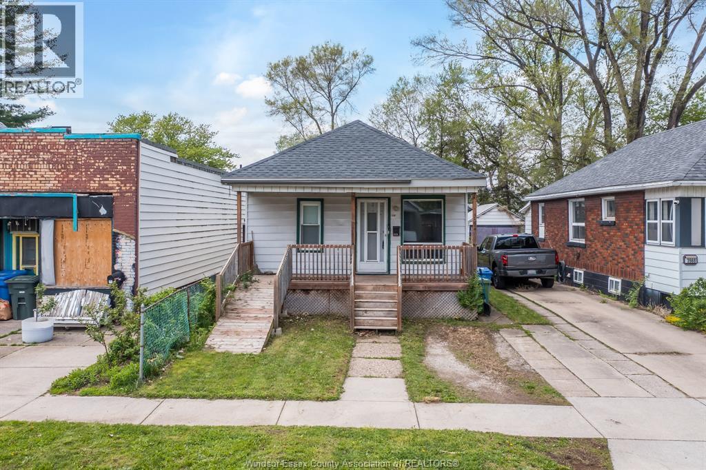 3574 Bloomfield Rd., Windsor, ON - Outdoor With Deck Patio Veranda